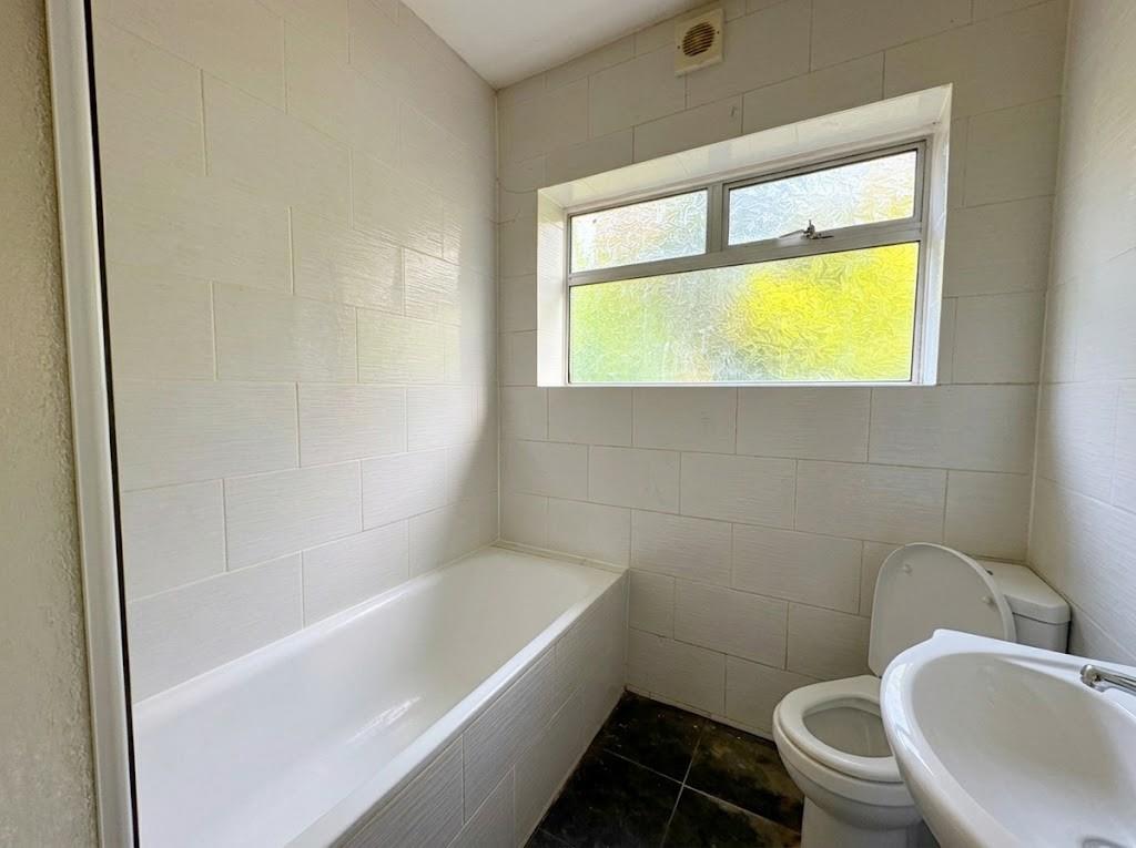 Highview Gardens, Edgware, HA8, Edgware